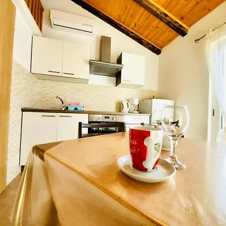 Apartman In With Sea View, Balcony, Air Conditioning, Wifi 4325-2 Supetarska Draga